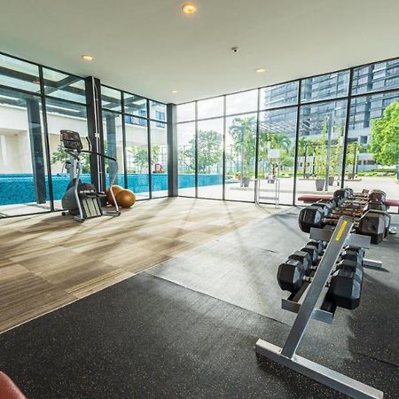 Francesco Suite - Trefoil Setia Alam-Near Setia City Mall & Setia Convention Centre エクステリア 写真